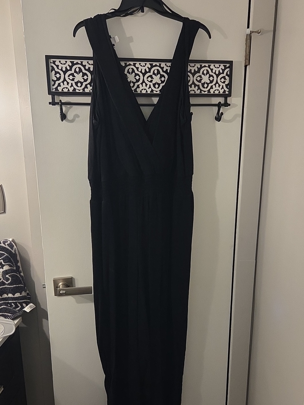 Nine West Black Sleeveless V-Neck Wude Legged Jumpsuit